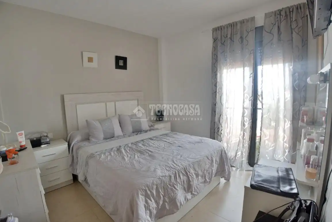 Flat with terrace for sale in Santa María del Águila, imagen 14