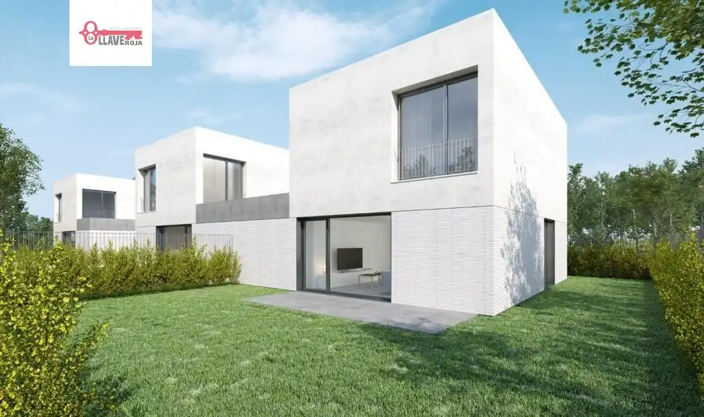 Vista exterior de Casa o xalet en venda en Burgos amb Calefacció i Jardí privat