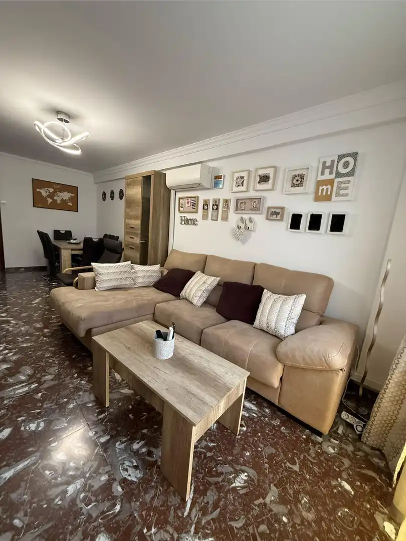 Piso con ascensor en venta en Calle ANDARAX