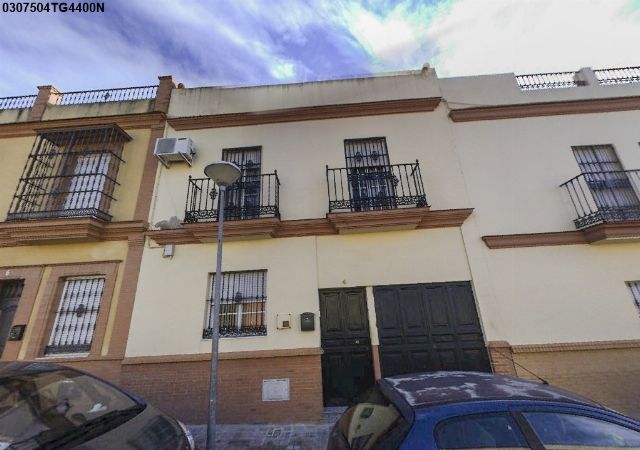 Vista exterior de Pis en venda en  Sevilla Capital