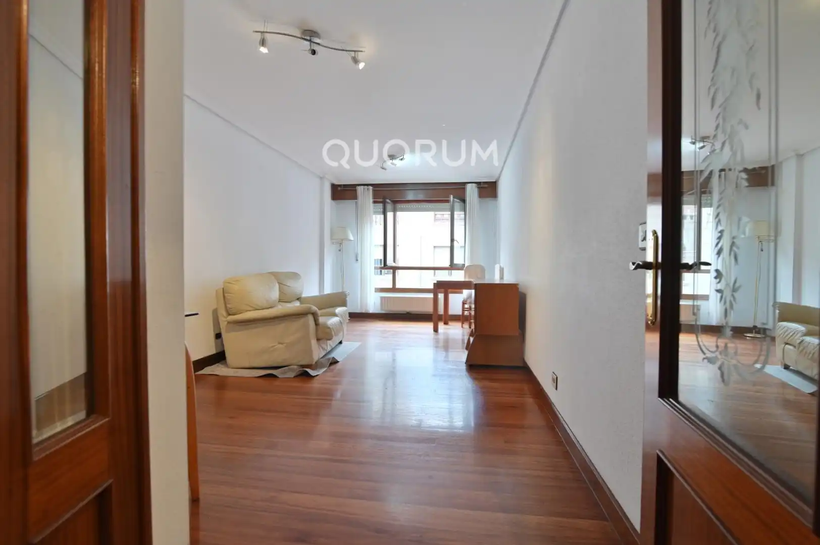 Sala de estar de Piso en venta en Bilbao  con Calefacción, Terraza y Trastero
