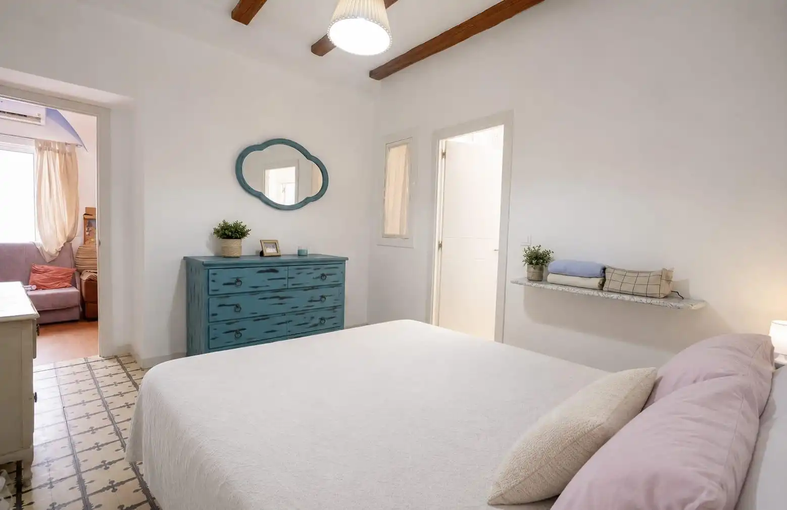 Habitación de Planta baja en venta en Carmona con Aire acondicionado y Calefacción