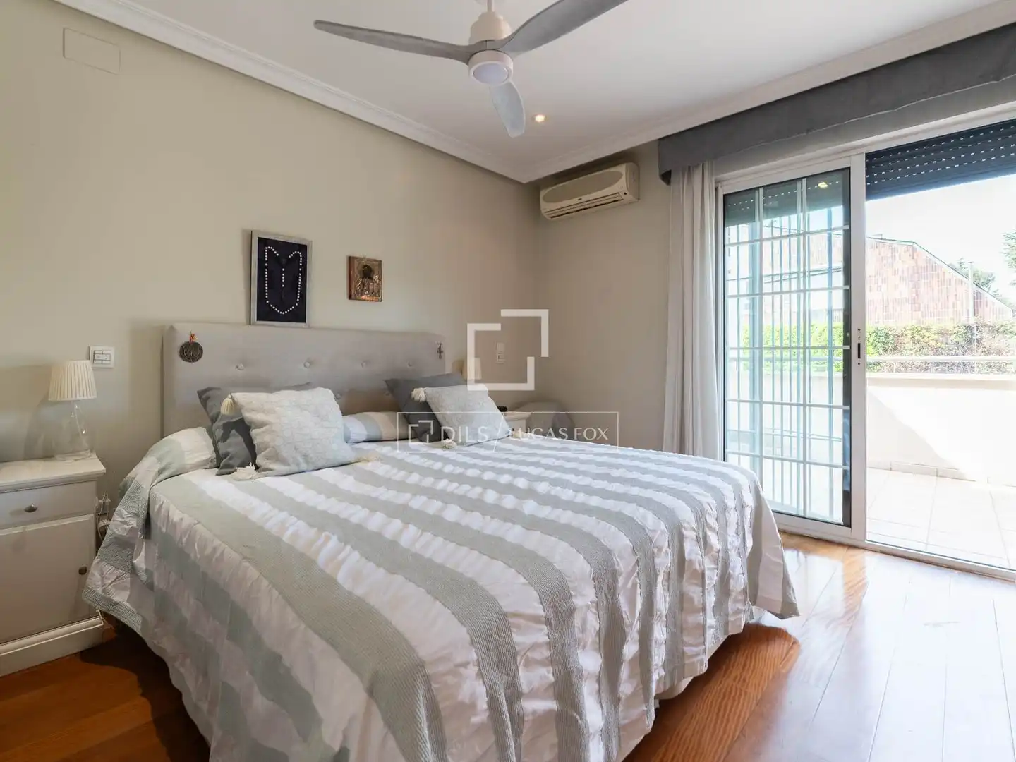 Habitación de Casa o chalet en venta en Madrid con Aire acondicionado, Calefacción y Jardín privado