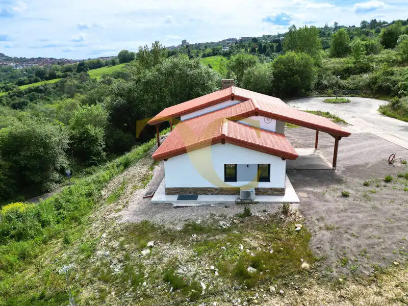 Exterior view of Houses for sale in Oviedo   with Air Conditioner, Heating and Private garden