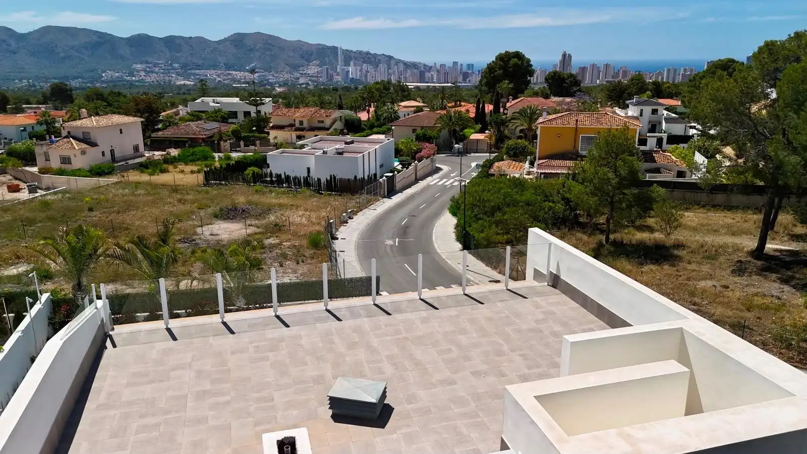 Vista exterior de Casa o chalet en venta en La Nucia con Terraza
