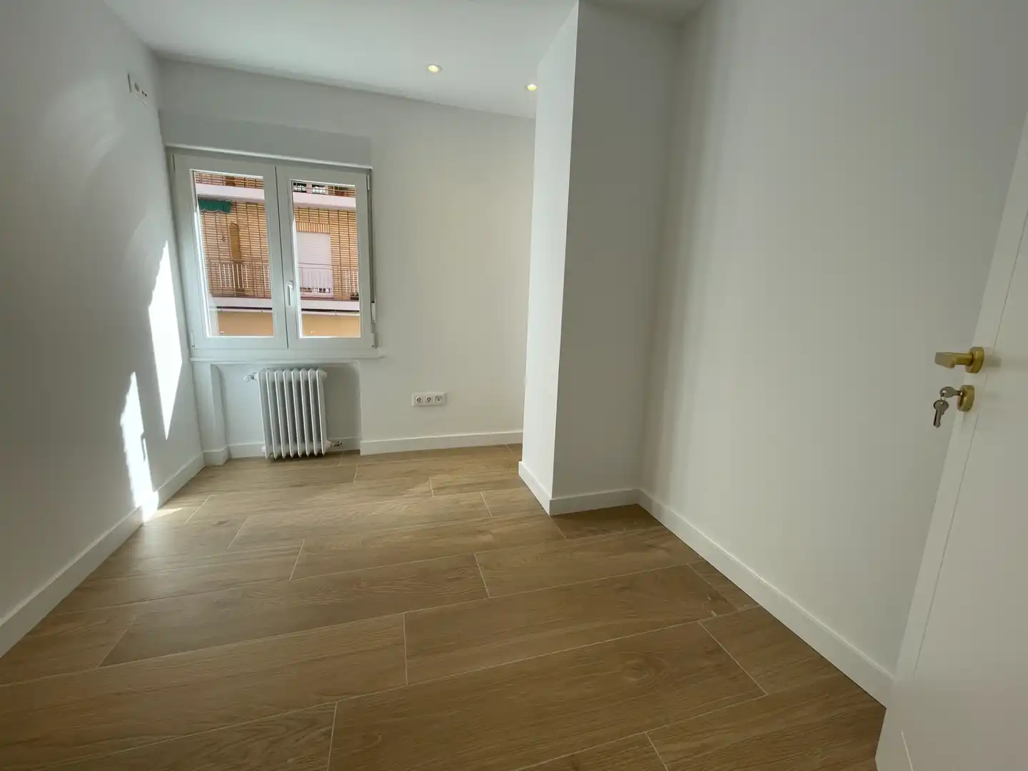 Piso con terraza en venta en Calle Navasfrías, imagen 26