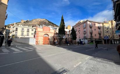 Vista exterior de Pis en venda en  Jaén Capital amb Moblat i Balcó