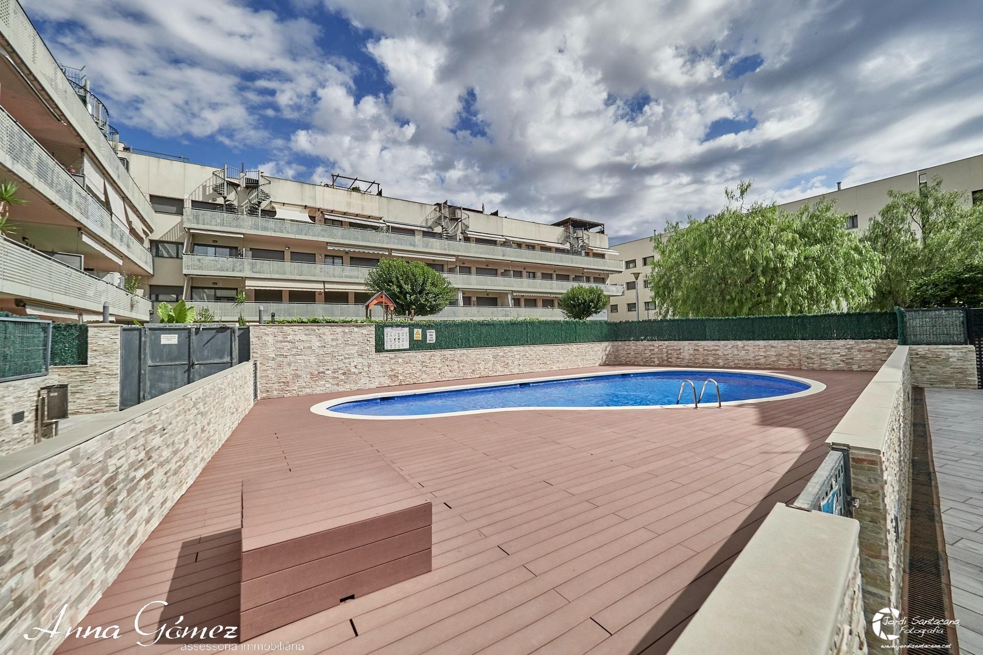 Piscina de Pis en venda en El Vendrell amb Calefacció, Jardí privat i Terrassa