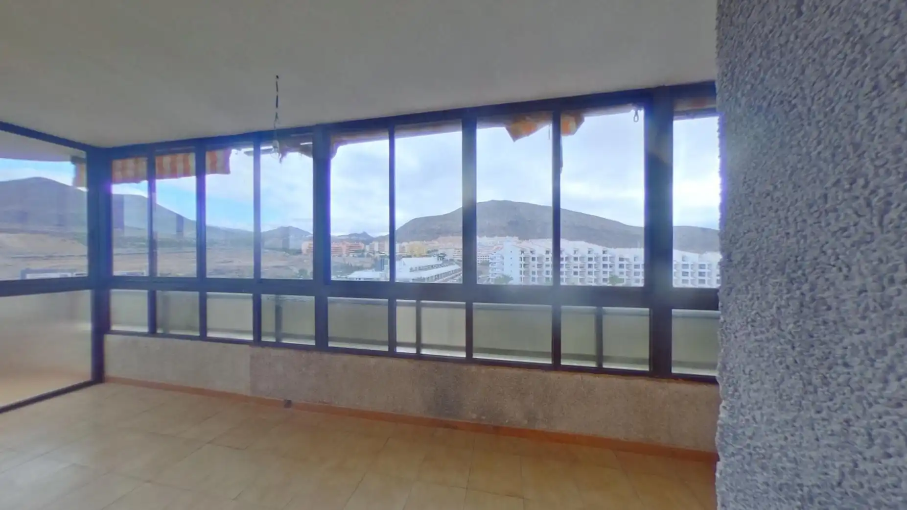 Vista exterior de Piso en venta en Arona con Balcón