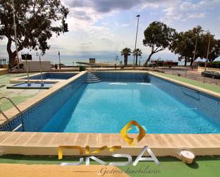 Piscina de Apartament de lloguer en Benicasim / Benicàssim amb Terrassa i Piscina comunitària