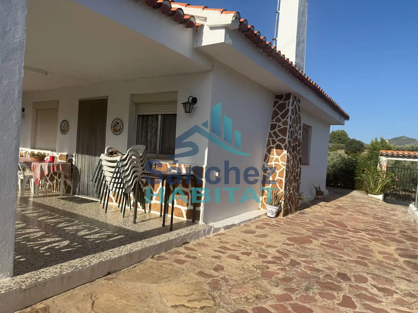 Exterior view of Houses for sale in Chelva  with Private garden, Terrace and Storage room