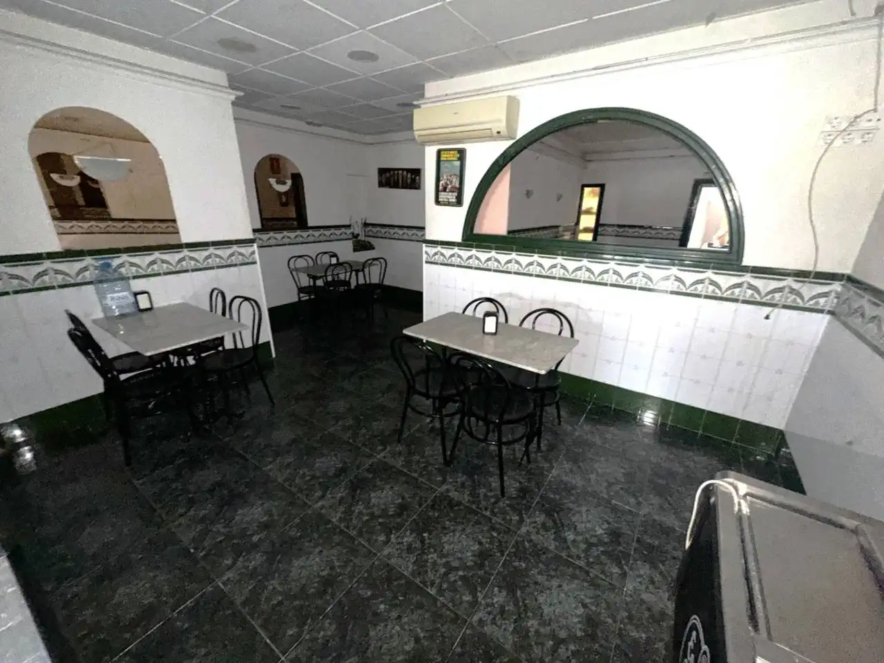Local comercial en venda a Zona Alta, imagen 4