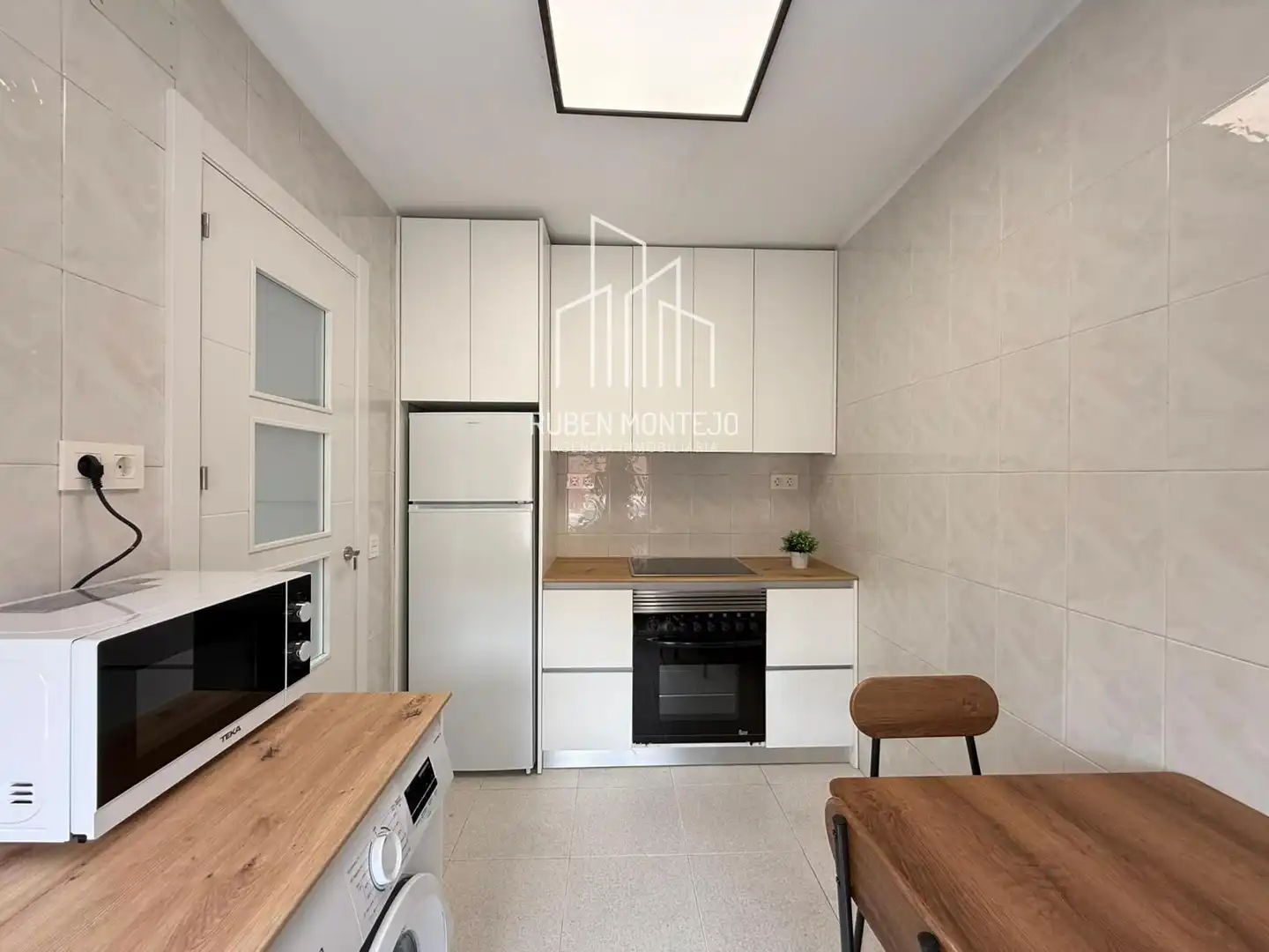 Cocina de Piso en venta en Salamanca con Calefacción, Amueblado y Horno