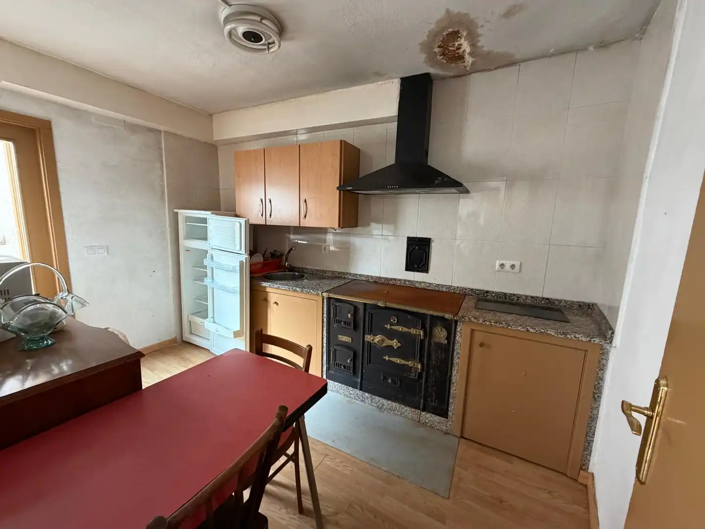 Cocina de Casa adosada en venta en A Pobra de Trives  con Amueblado, Lavadora y Microondas