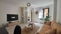 Living room of Flat for sale in Salamanca Capital  with Terrace and Balcony