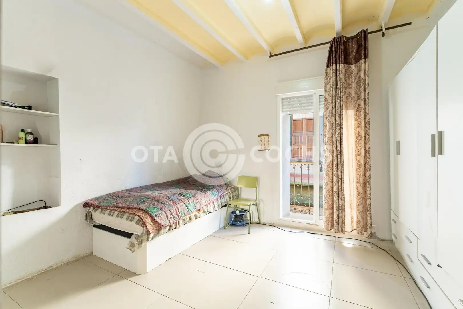 Habitación de Casa adosada en venta en Riudoms con Terraza y Balcón