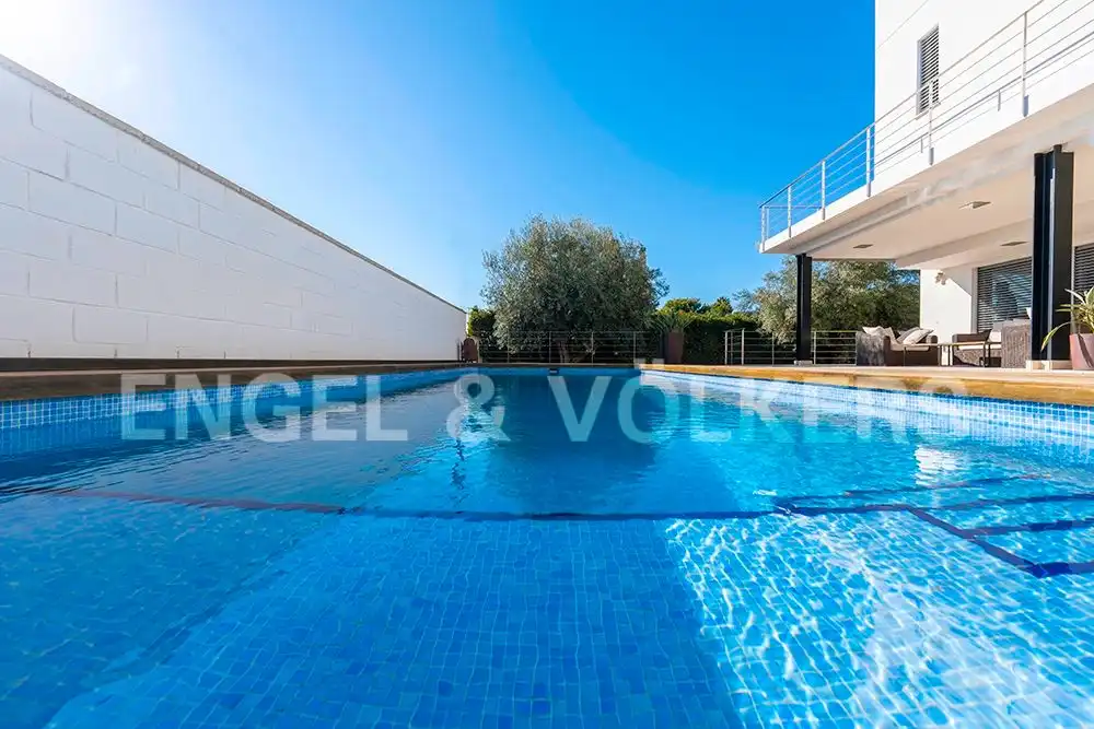 Swimming pool of Houses for sale in Sant Joan d'Alacant  with Air Conditioner, Private garden and Terrace
