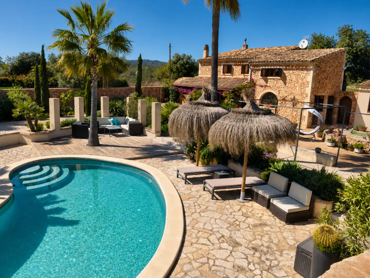 Casa con terraza en venta en Llucmajor - de la mena