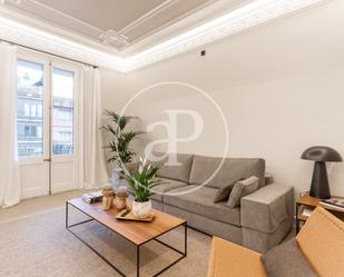 Living room of Flat to rent in  Barcelona Capital  with Air Conditioner, Heating and Terrace