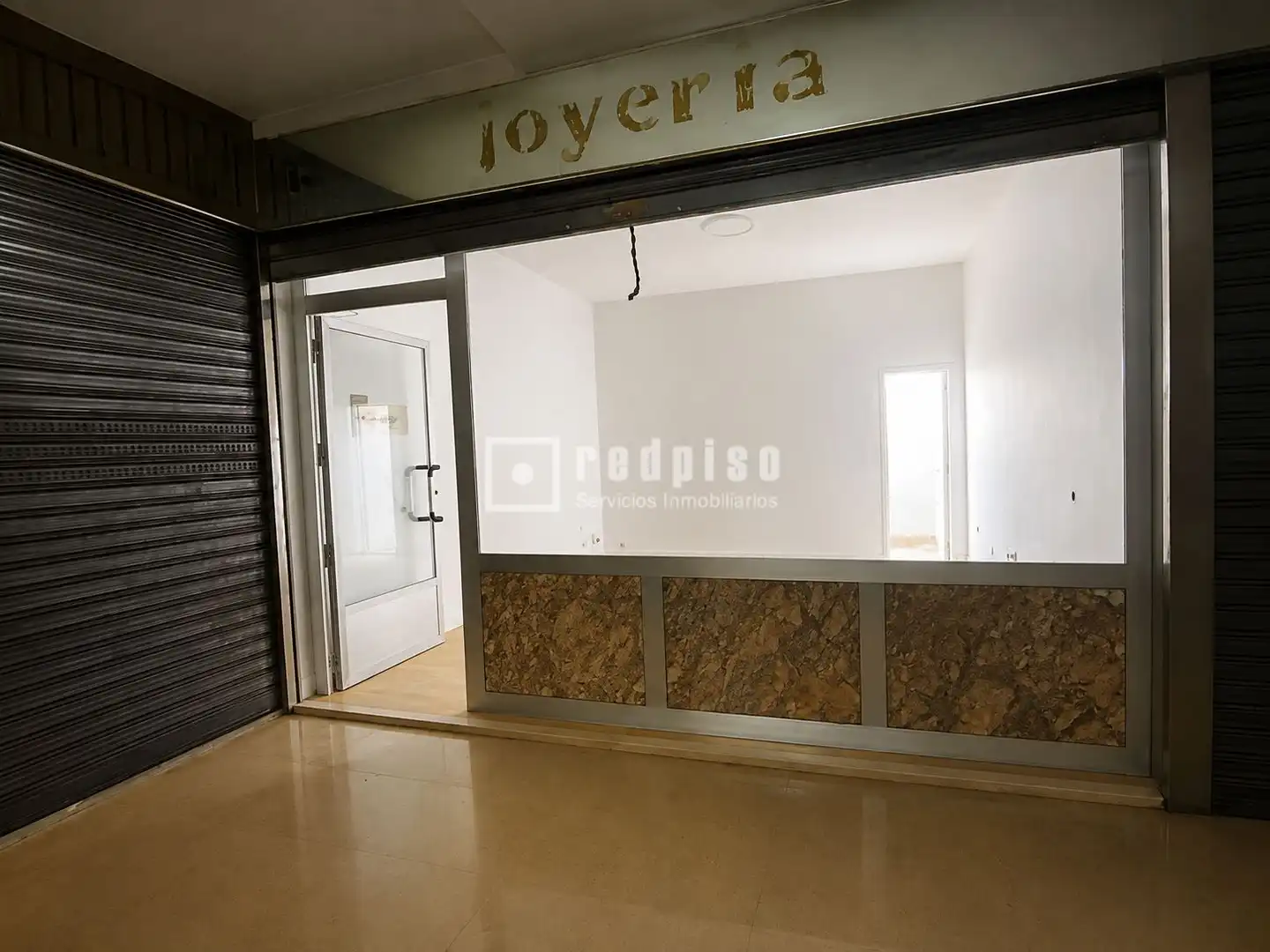 Local de lloguer a Centro