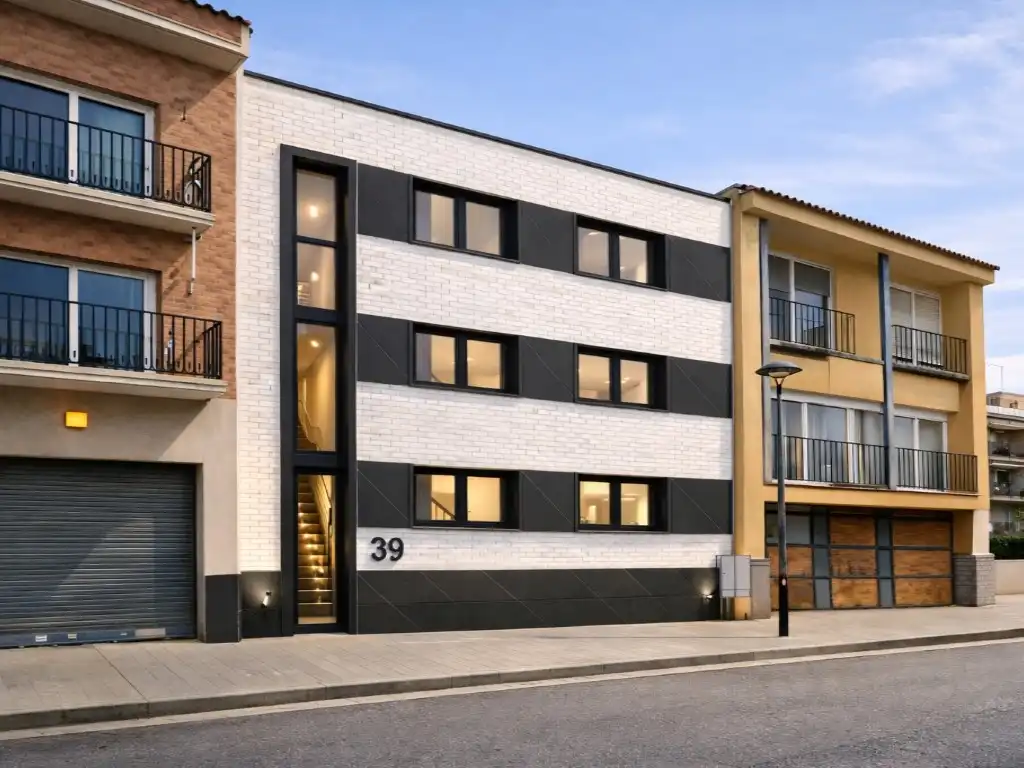 Flat with lift for sale in Calle Comtal, imagen 5