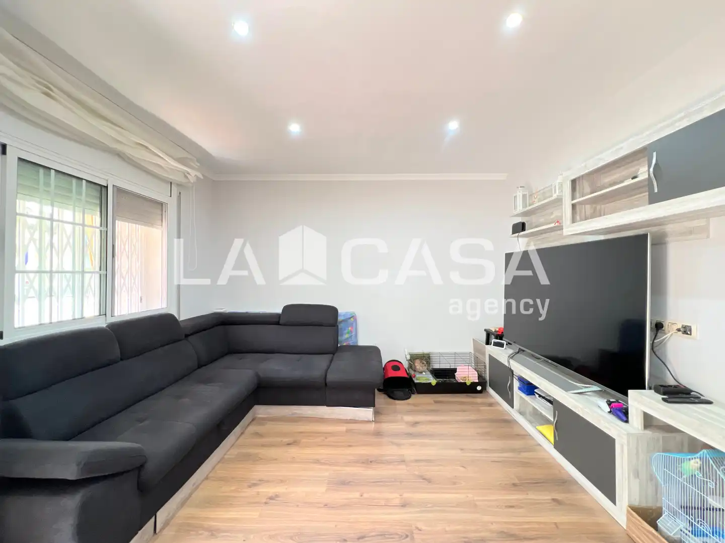 Piso en venta en Badalona con Terraza y Balcón