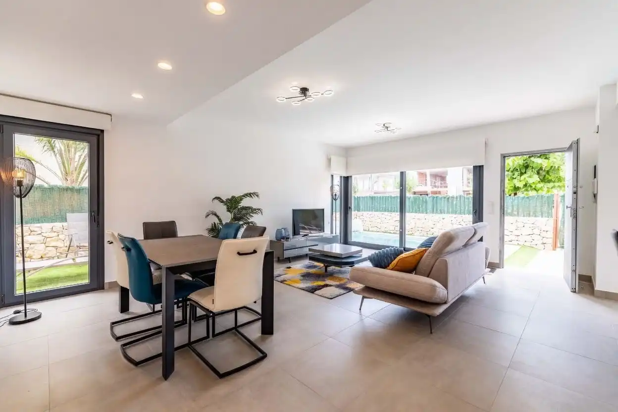 Sala de estar de Casa o chalet en venta en Pilar de la Horadada con Aire acondicionado, Calefacción y Jardín privado