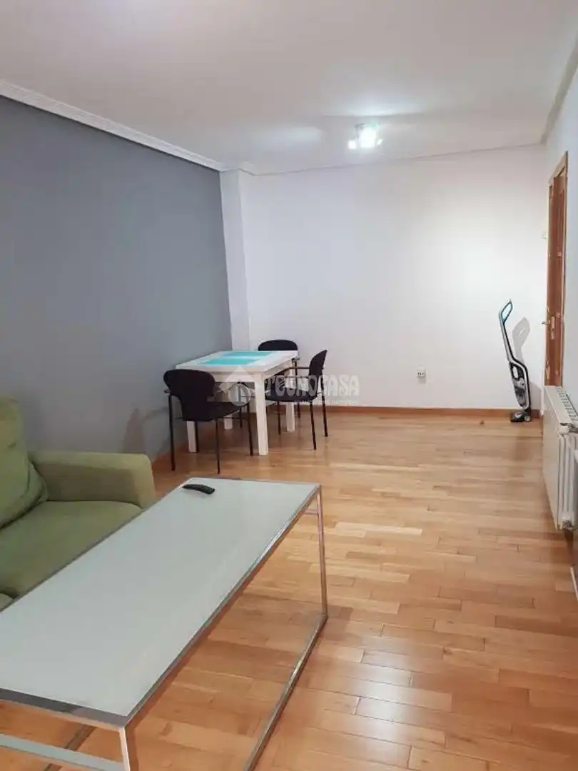 Appartamento con piscina in vendita a El Quiñón, imagen 9
