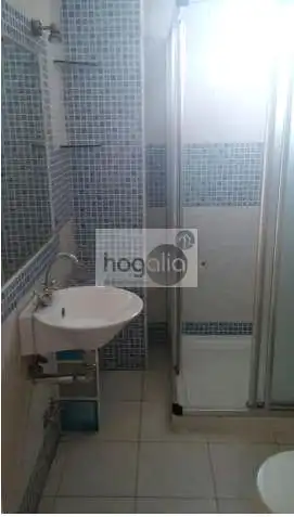 Baño de Planta baja de alquiler en Sevilla con Aire acondicionado y Amueblado