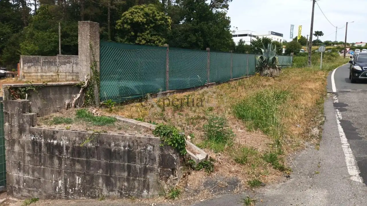 Terreno en venta en Noia