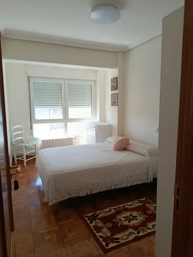 Habitación de Piso de alquiler en Santander con Calefacción y Amueblado