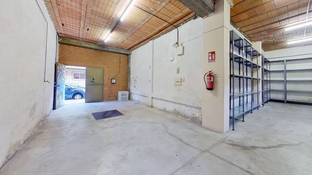 Local comercial en Alquiler en N/A en Canillejas
