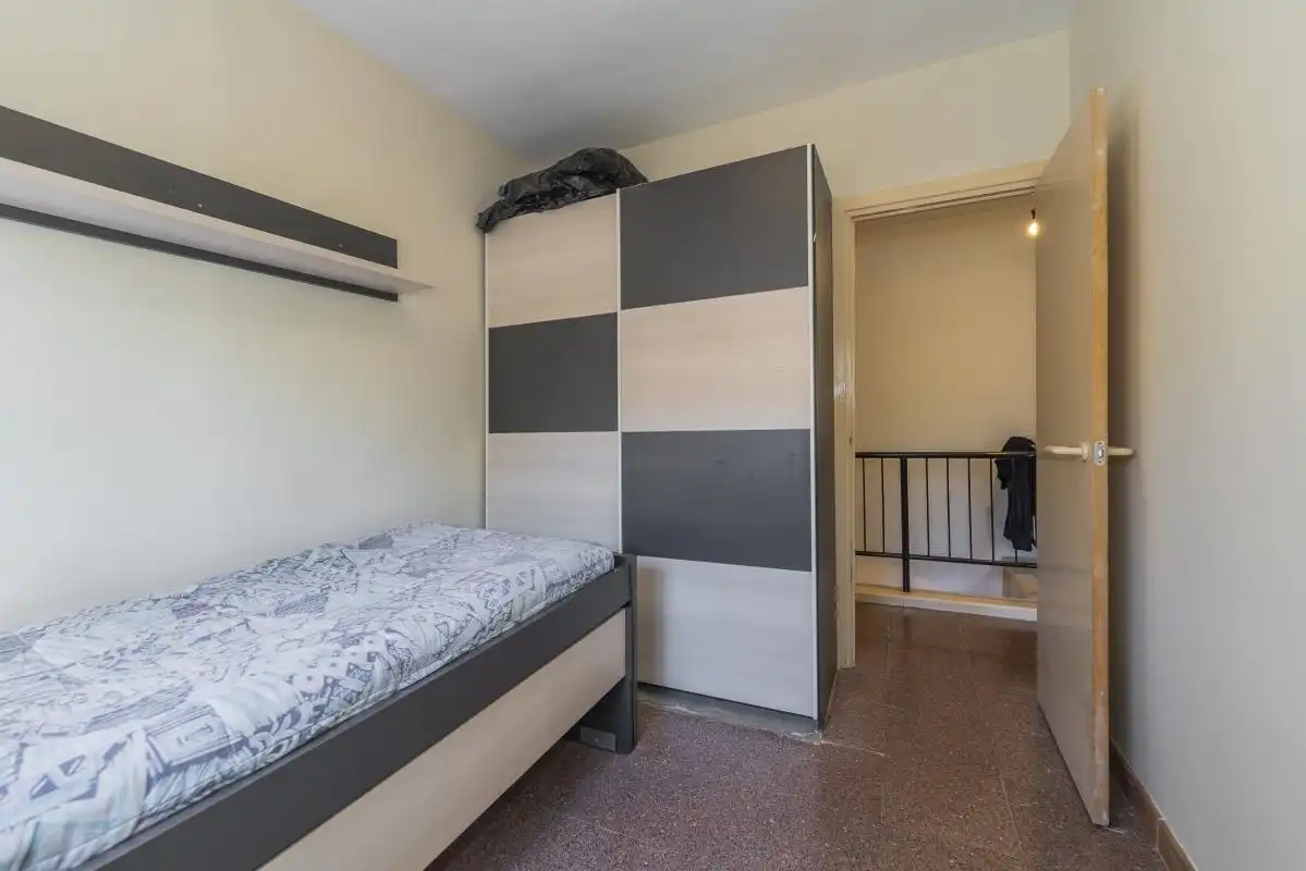 Bedroom of Duplexes for sale in Madrid  with Heating, Private garden and Terrace