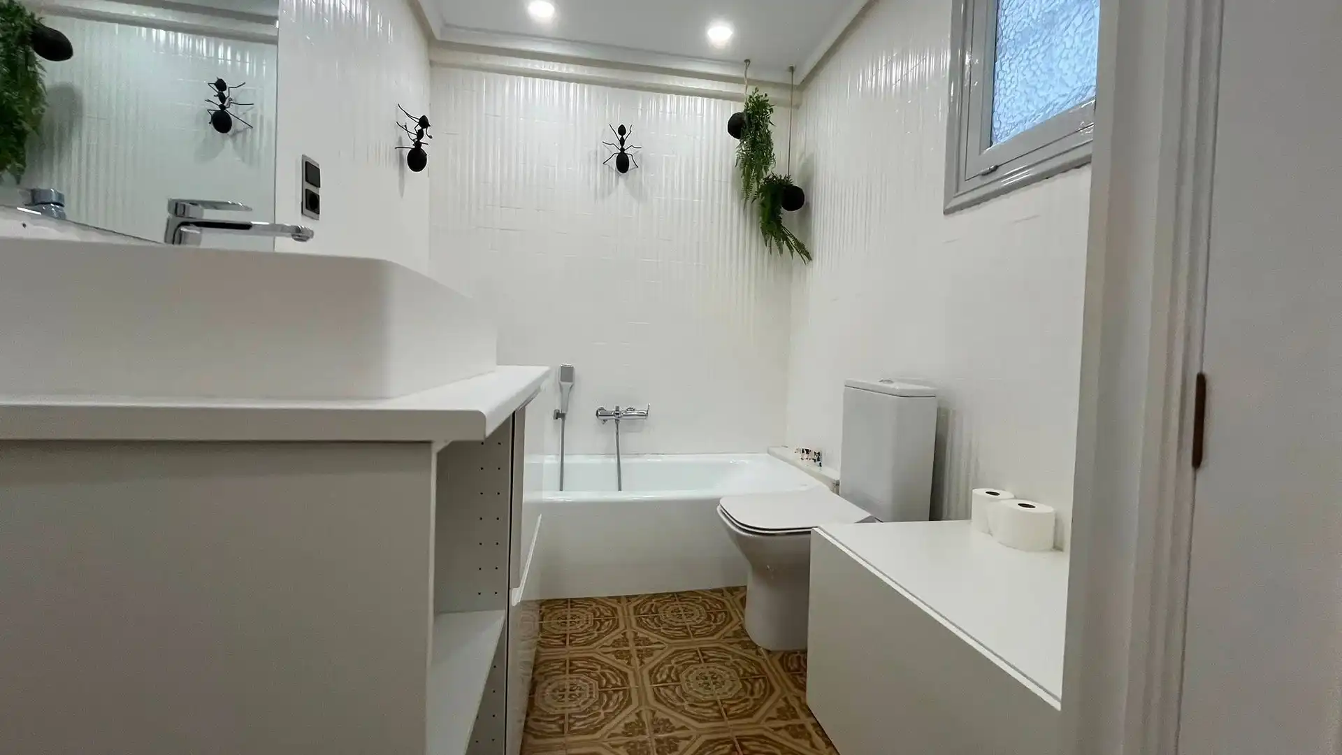 Baño de Ático en venta en Elche / Elx con Aire acondicionado, Trastero y Balcón
