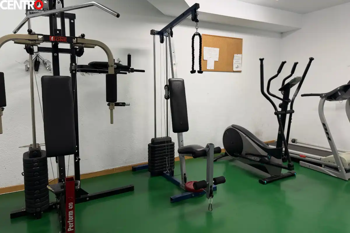 Piso en venta en Granada con Aire acondicionado, Calefacción y Jardín privado