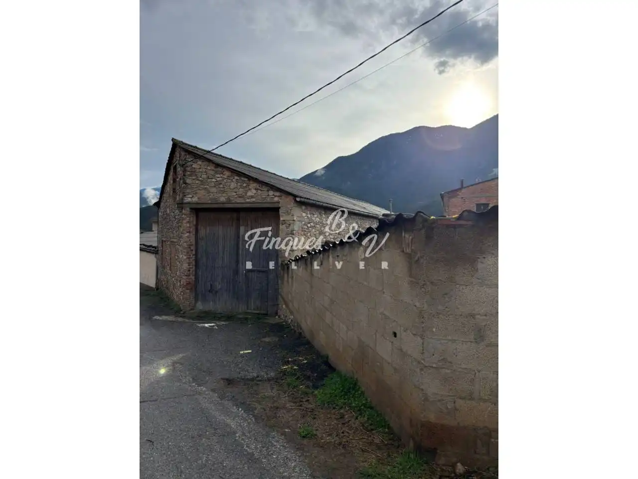 Exterior view of Industrial buildings for sale in Coll de Nargó