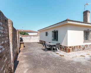 Vista exterior de Casa o xalet en venda en La Antigua  amb Calefacció i Terrassa