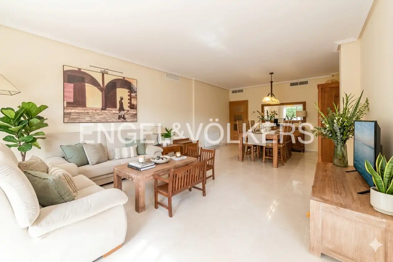 Comedor de Piso en venta en Cubelles con Aire acondicionado, Calefacción y Jardín privado