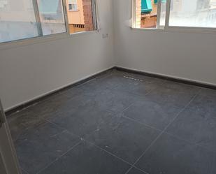 Apartment to rent in Alicante / Alacant  with Air Conditioner, Washing machine and Balcony