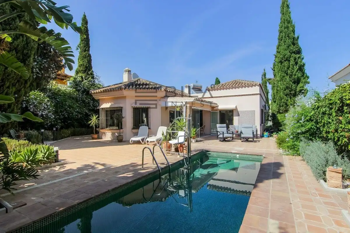 Vista exterior de Casa o chalet en venta en Mijas con Aire acondicionado, Terraza y Trastero