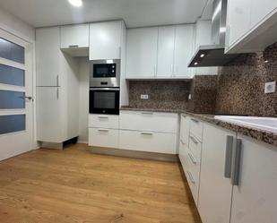 Kitchen of Flat for sale in Manresa  with Heating, Parquet flooring and Storage room