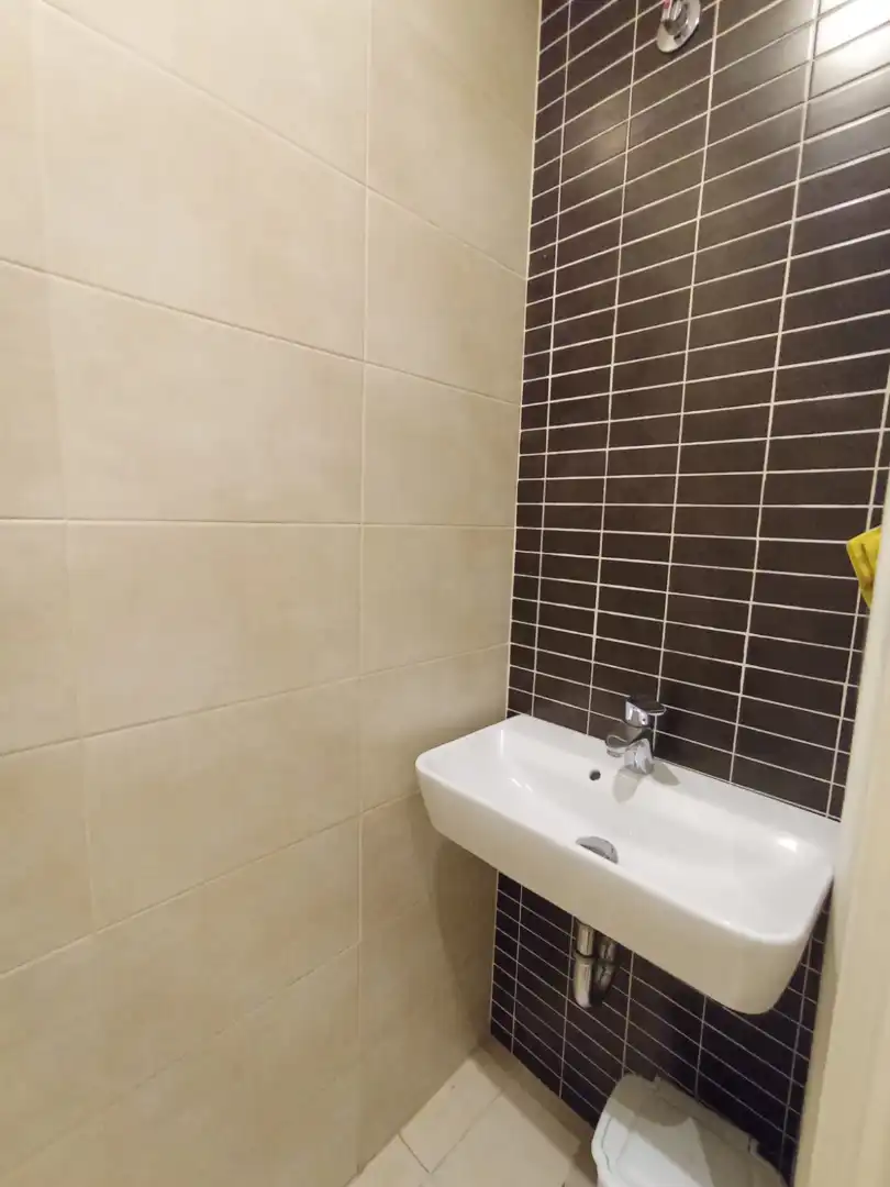 Baño de Piso en venta en Barcelona con Calefacción y Horno