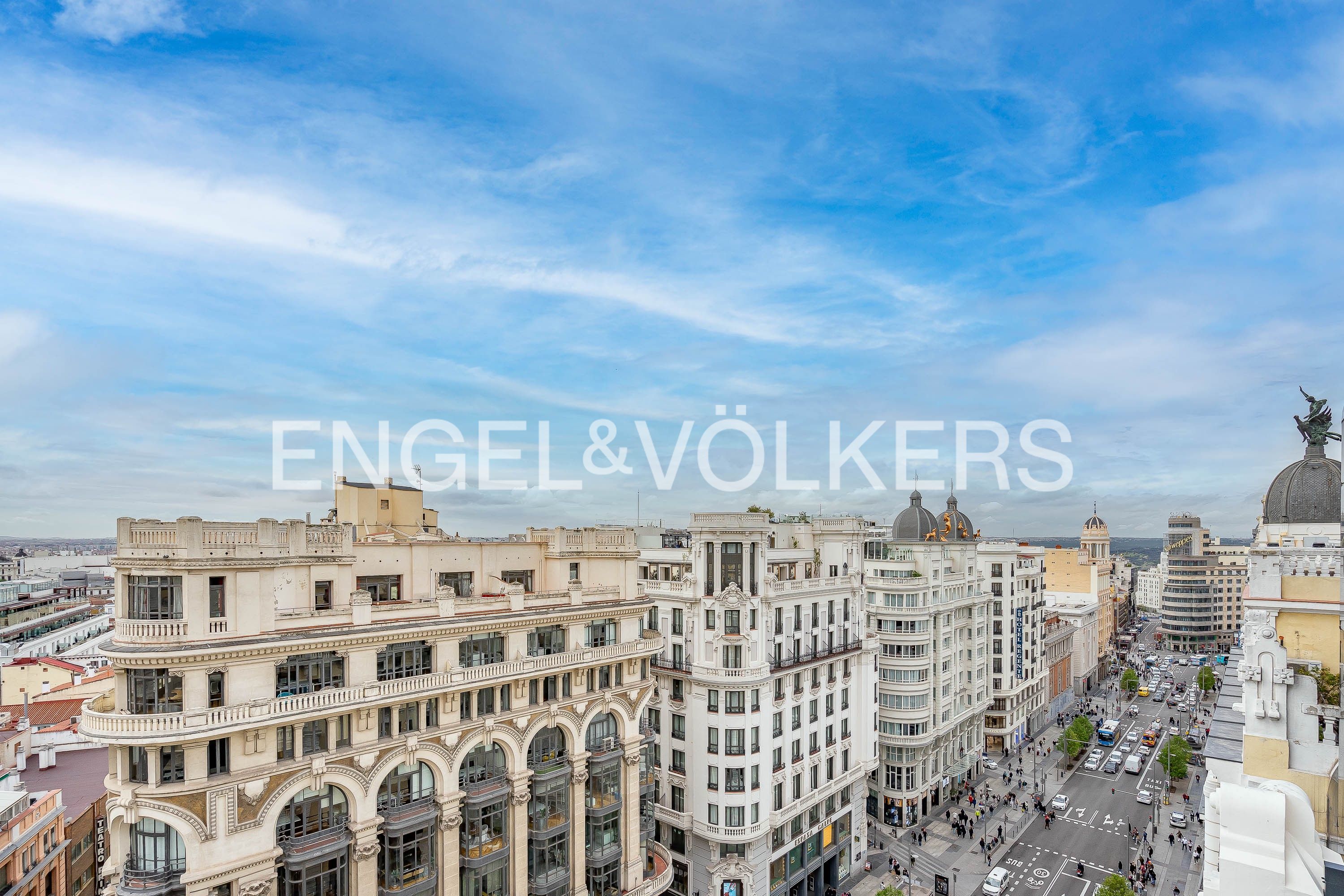 Vista exterior de Apartament en venda en  Madrid Capital amb Aire condicionat, Calefacció i Parquet