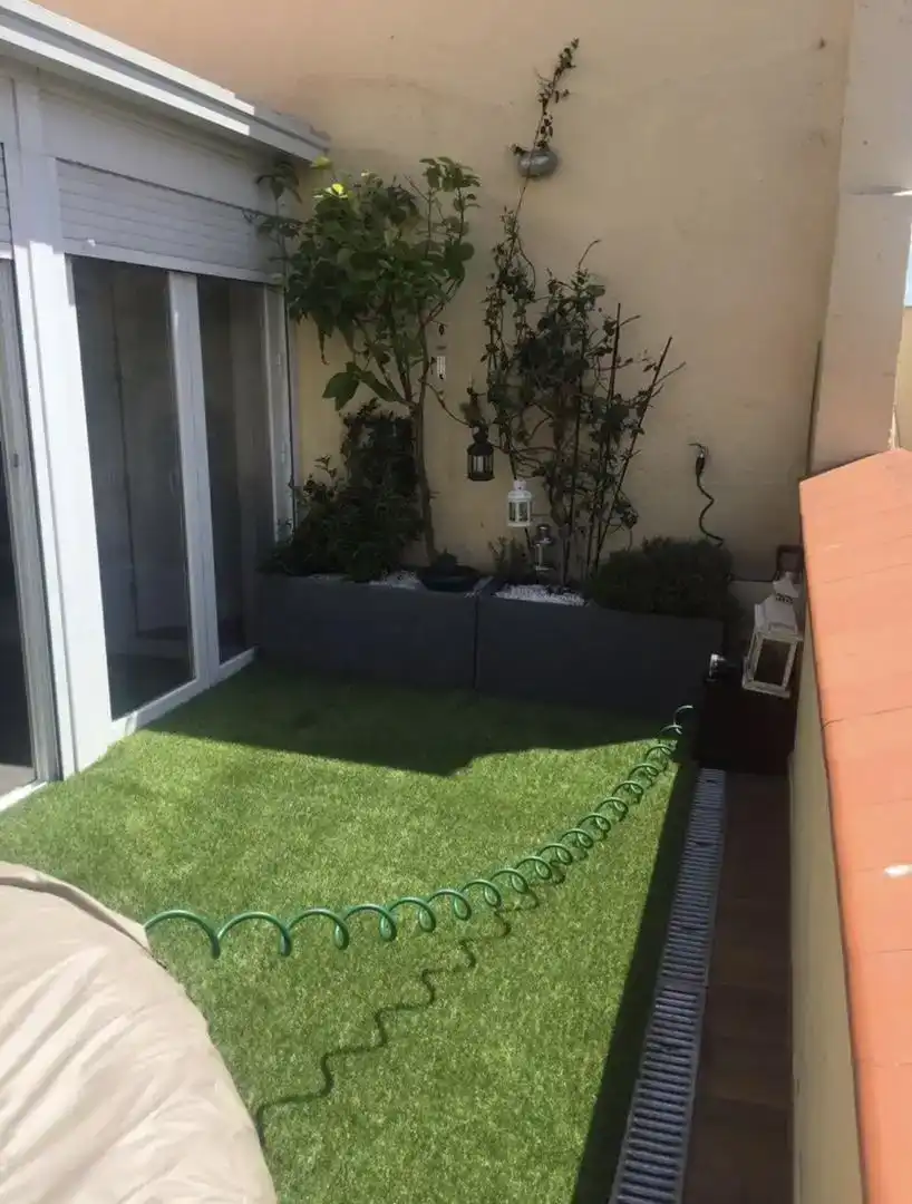 Terrassa de Àtic per a compartir en Madrid amb Aire condicionat, Jardí privat i Parquet