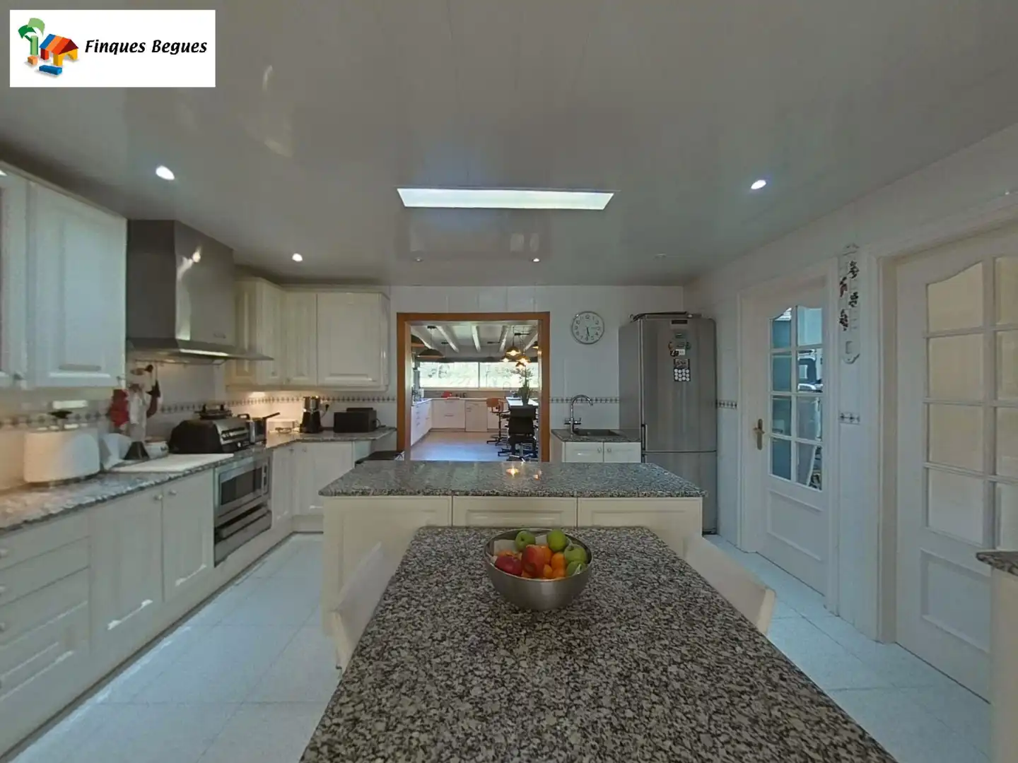 Cocina de Casa o chalet en venta en Begues con Calefacción, Jardín privado y Trastero