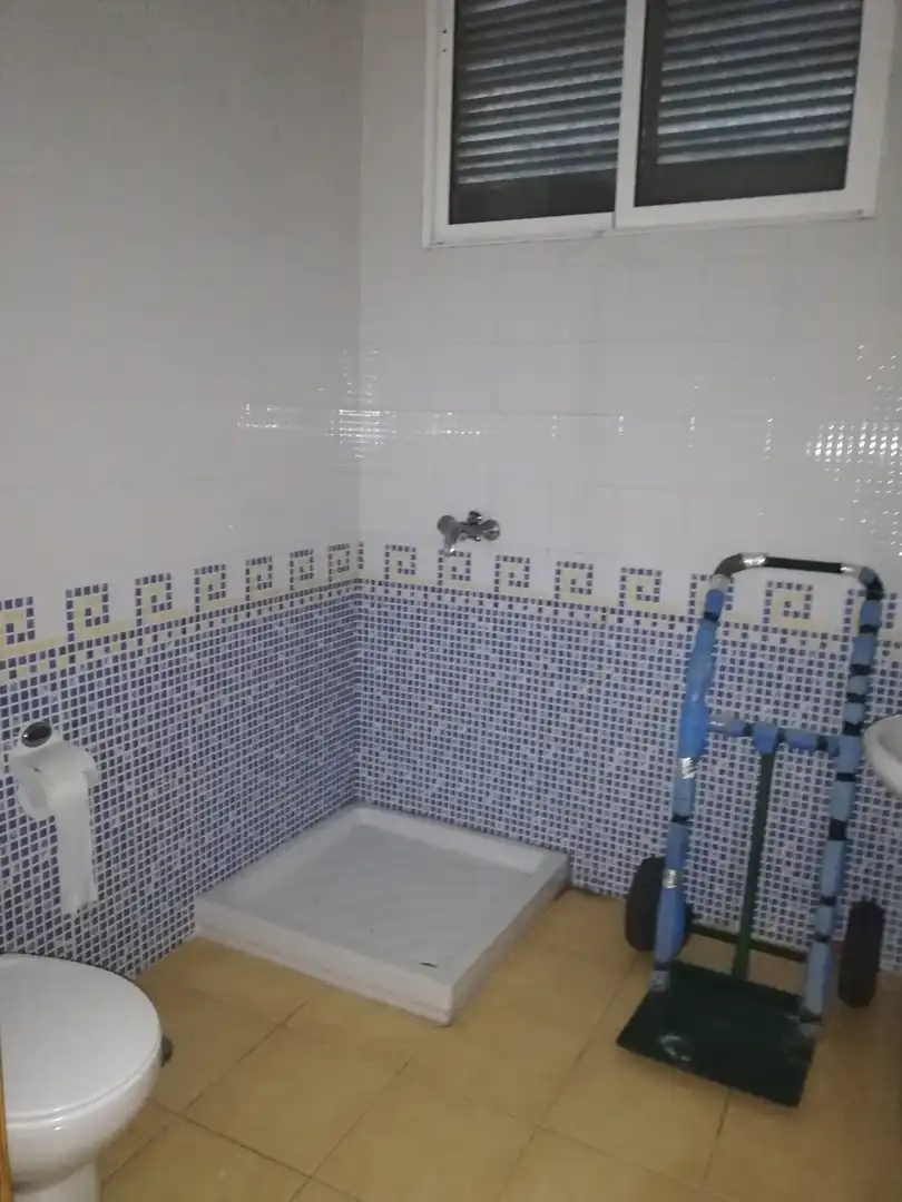 Business premises to rent in Calle Toso Muñiz, imagen 5