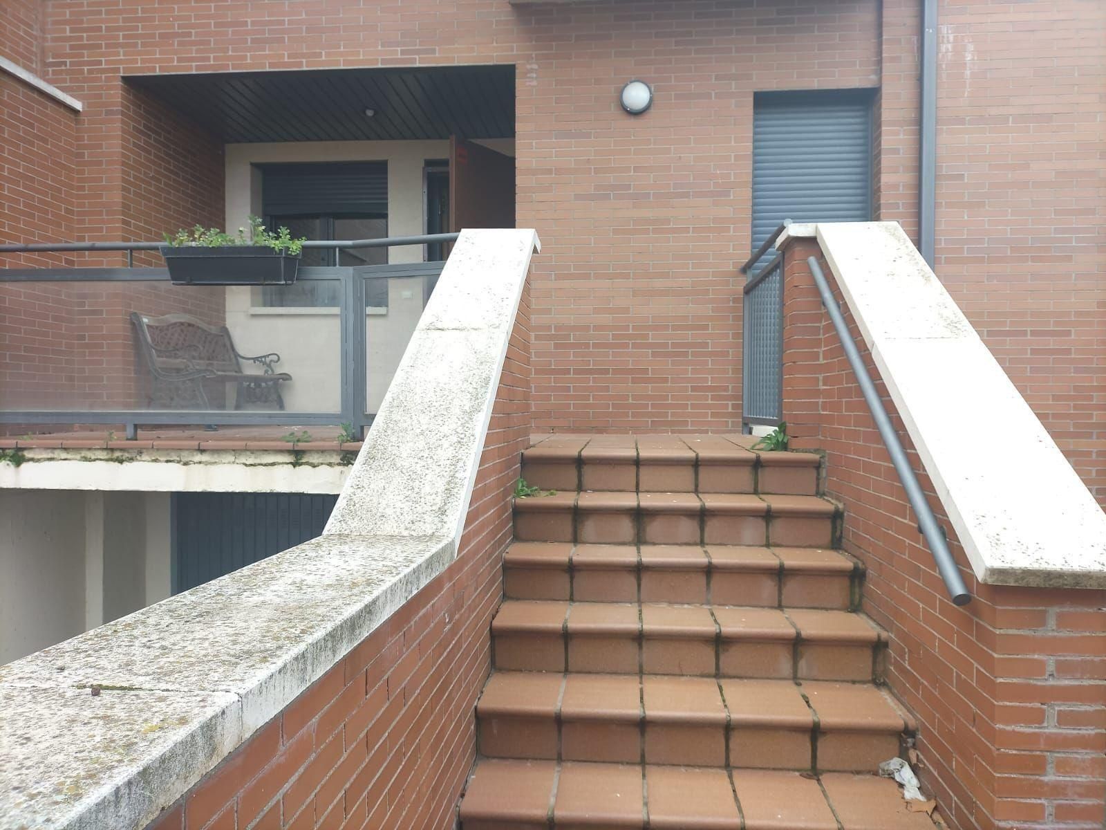 Exterior view of Single-family semi-detached to rent in Arroyo de la Encomienda  with Heating, Private garden and Terrace