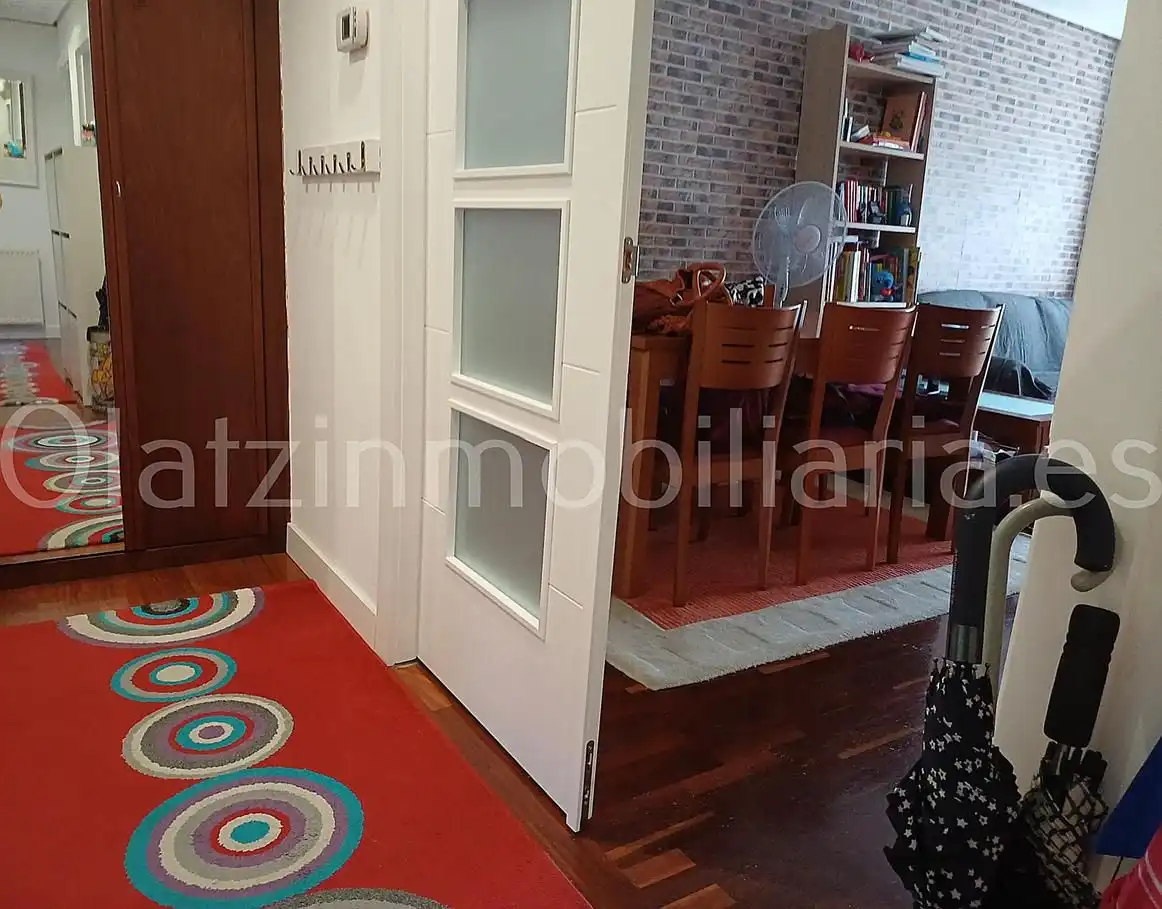 Wohnung zum Verkauf in Güeñes mit Heizung, Abstellraum und Balkon