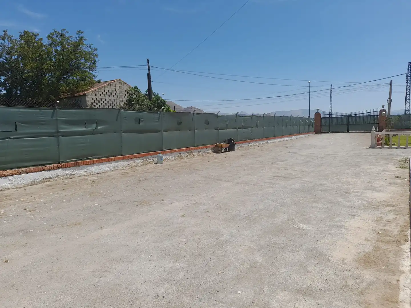 Vista exterior de Casa o chalet en venta en Fuente Vaqueros con Aire acondicionado, Jardín privado y Piscina