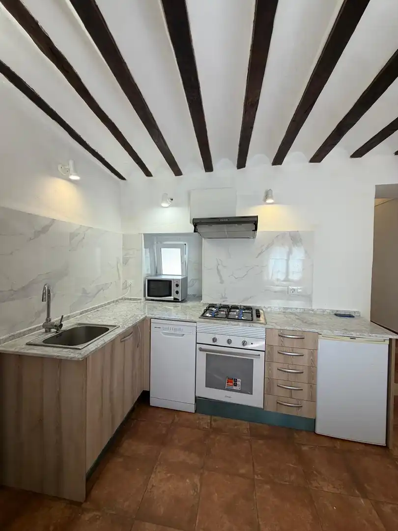 Cocina de Estudio de alquiler en Chinchón con Aire acondicionado, Calefacción y Amueblado